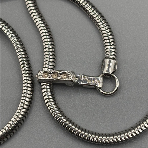 Gorgeous Vintage Leo Glass Crystal Necklace JP277 - Picture 7 of 8